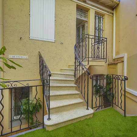 דירה Lumineux 2 Chambres-balcon-stanislas Chic A2b264 קאן