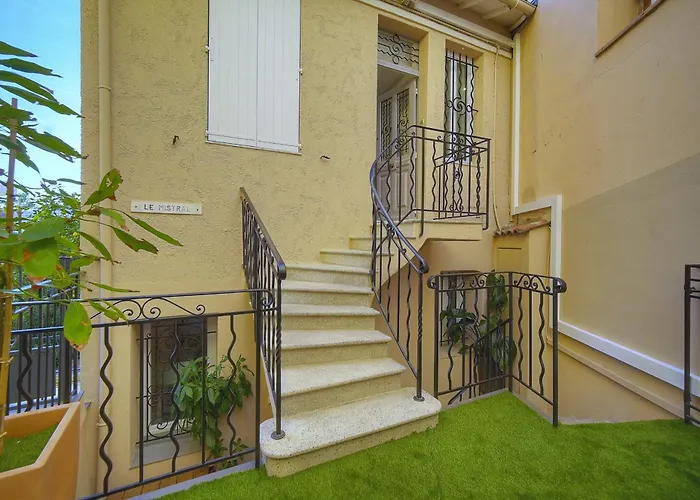 דירה Lumineux 2 Chambres-balcon-stanislas Chic A2b264 קאן