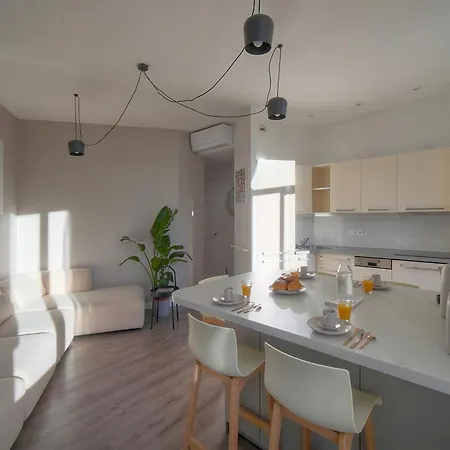 Lumineux 2 Chambres-balcon-stanislas Chic A2b264 *